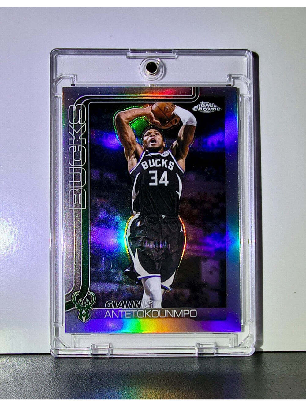 Giannis Antetokounmpo 2025-26 NBA Topps Chrome Update #7 Refractor Card Bucks